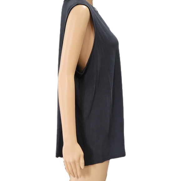 Time & Tru Black Sleeveless Top With Cutout Neck and Front Knot 2X - Picture 3 of 5